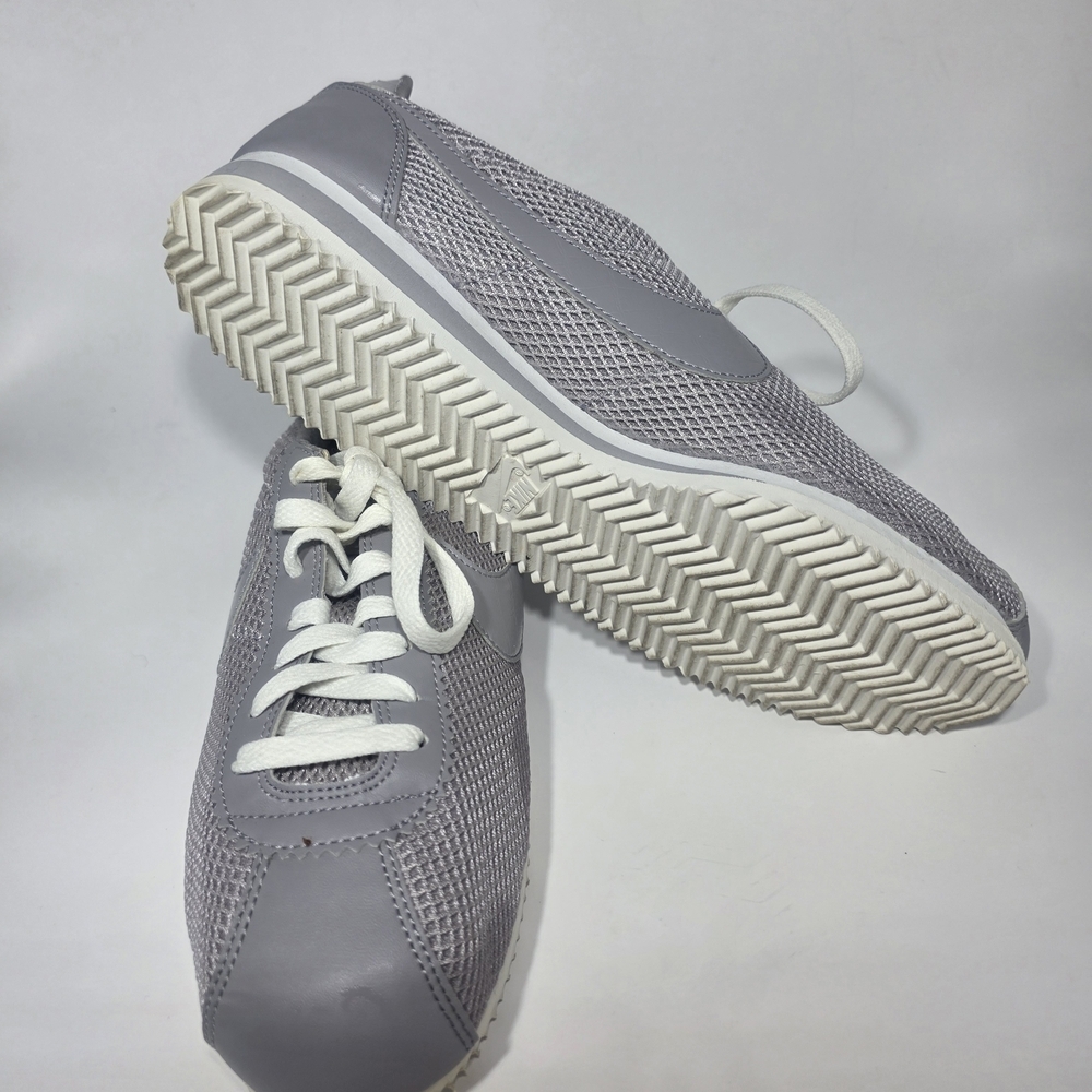 Nike Cortez Grey Mesh Sneakers Women’s Size 10.5 White Laces Excellent Condition - Picture 8 of 8